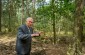 Władysław O., born in 1935: “The bunker itself was brilliantly hidden under a juniper bush and so solid that you could walk on top of it without it even budging. It was also quite warm inside”. ©Kate Kornberg/Yahad – In Unum
